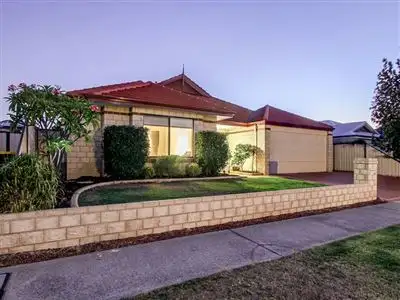 37 Plumwood Avenue, Hammond Park WA 6164