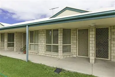2/10 Federation Street, Wynnum West QLD