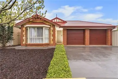 15 Christine Circuit, Craigmore SA 5114