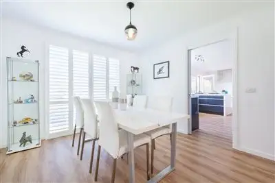 Fourth view of Homely house listing, 6 Sewart Close, Vermont South VIC 3133