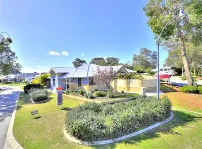 52 Chatsworth Drive, Erskine WA 6210