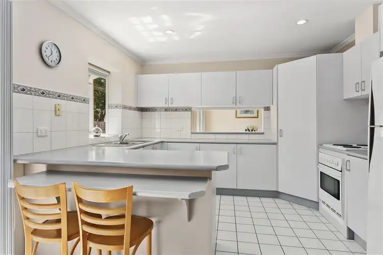 Third view of Homely house listing, 2/5 Dorgan Street, Mount Waverley VIC 3149