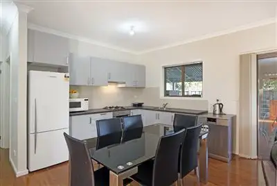 2/29 Menzies Parade, Lalor VIC 3075