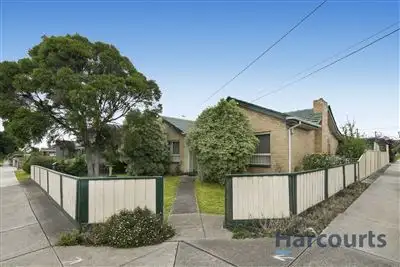 14 Mountain View Avenue, Avondale Heights VIC 3034