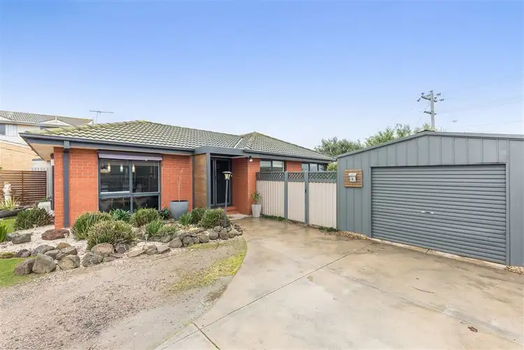 6 Nambet Court, Bell Park VIC 3215