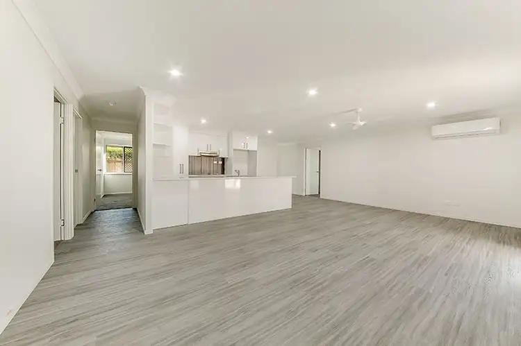 Third view of Homely house listing, 4 Lindsay Lane, Lammermoor QLD 4703