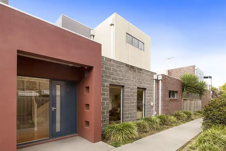 2/46 Halpin Street, Brunswick West VIC 3055