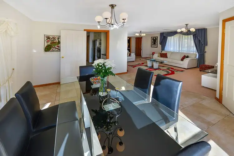 38 Coachwood Drive, Aberfoyle Park SA 5159