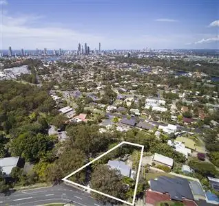 1 & 2/80 Ridgeway Avenue, Southport QLD 4215