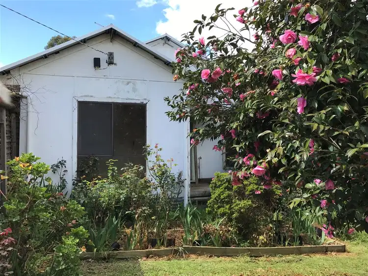 37 Wood Street, Drouin VIC 3818