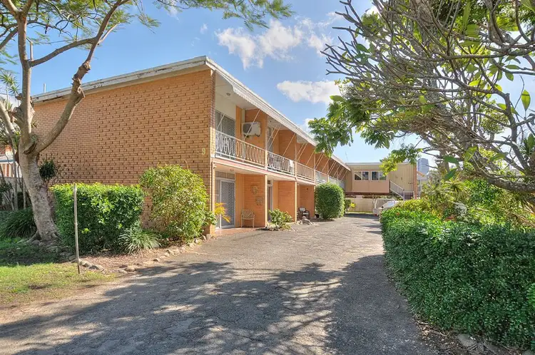Second view of Homely unit listing, 3/39 Ventura Road, Mermaid Beach QLD 4218