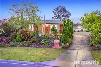19 Michael Lane, Mount Evelyn VIC 3796