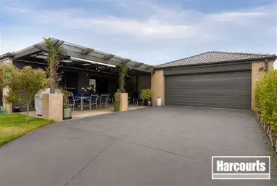 Second view of Homely house listing, 70 Sandarra Boulevard, Skye VIC