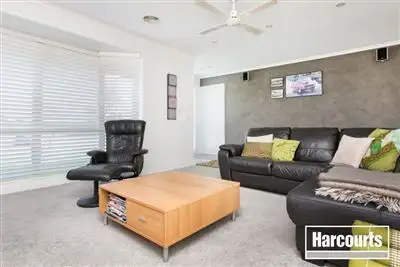 Second view of Homely house listing, 7 Raneen Place, Berwick VIC 3806