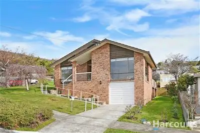 2/1A Buchanan Avenue, Sandy Bay TAS 7005