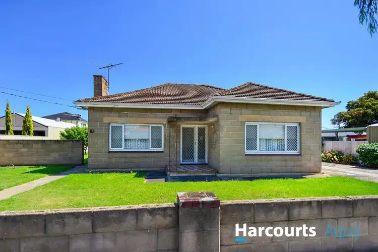 17 First Avenue, Seaton SA 5023