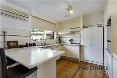 Fourth view of Homely house listing, 8 Carlyle Street, Croydon VIC 3136