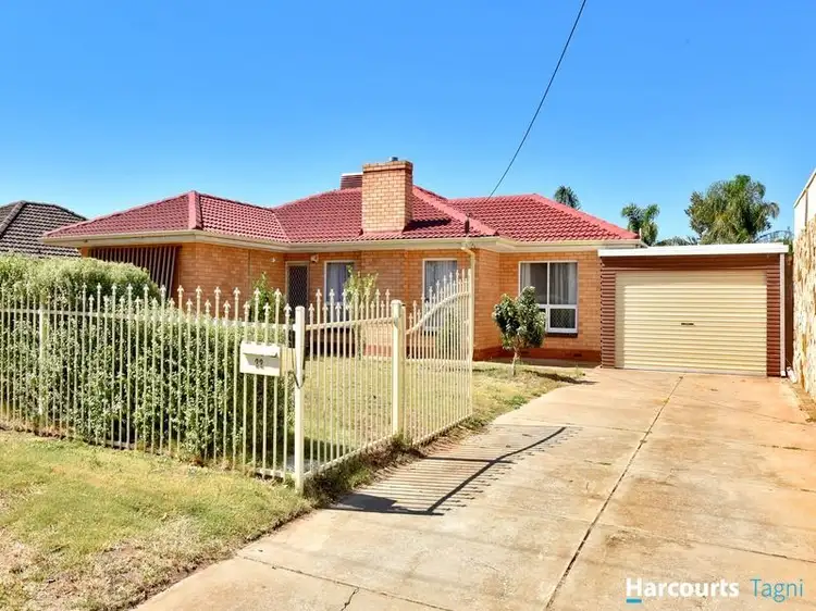 22 Carbenet Drive, Hackham SA 5163