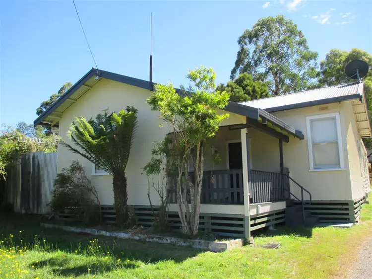 13 Dalmeny Street, Rosebery TAS 7470