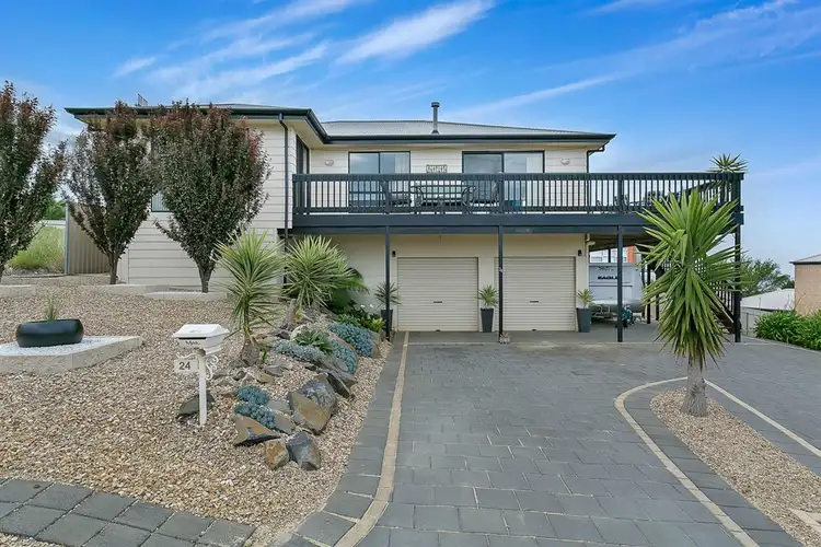 24 Southern Right Crescent, Encounter Bay SA 5211