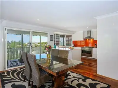 7 Cranwood Court, Ferny Hills QLD 4055