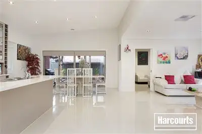 Fifth view of Homely house listing, 32 Perry Circuit, Cranbourne North VIC 3977