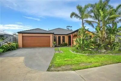 3 Hutson Way, Mount Martha VIC 3934