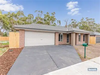 Main view of Homely house listing, 5 Gary Avenue, Drouin VIC 3818
