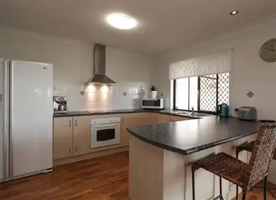 17 Chatfield St, Edens Landing QLD 4207