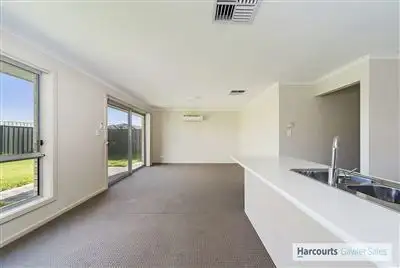 Fifth view of Homely house listing, 32 Serpentine Court, Andrews Farm SA 5114