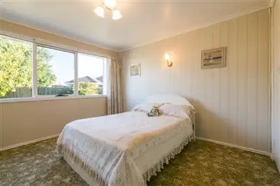 Fifth view of Homely house listing, 6 Noumea Court, Mulgrave VIC 3170