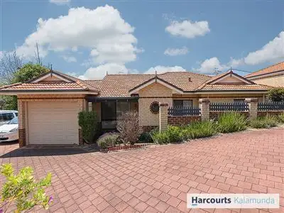 2/11 Kalamunda Road, Kalamunda WA 6076