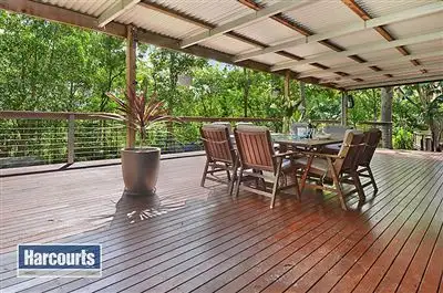 9 Barber Road, Ferny Hills QLD 4055