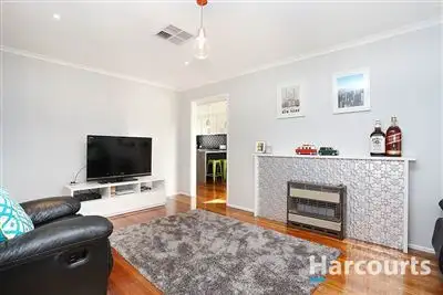 Sixth view of Homely house listing, 10 Winamurra Crescent, Thomastown VIC 3074
