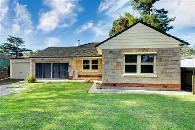 29 Cambridge Terrace, Kingswood SA 5062