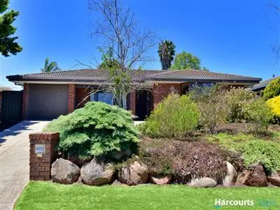 12 Cass Court, Woodcroft SA 5162