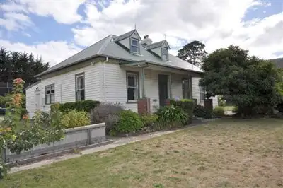 9 Third Avenue, New Norfolk TAS 7140