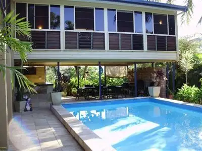 8 Woomerah Avenue, Cannonvale QLD 4802