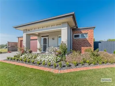 16 Bexley Boulevard, Drouin VIC 3818