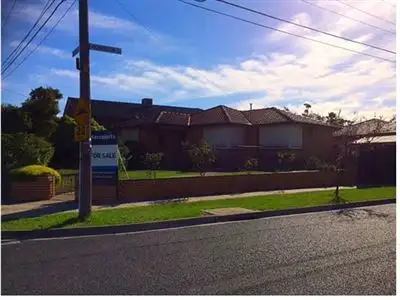 Second view of Homely house listing, 62 Oxford Drive, Thomastown VIC 3074