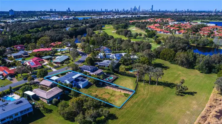 160 Alison Road, Carrara QLD 4211