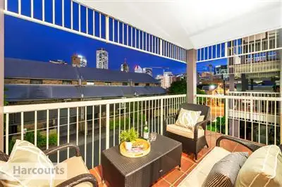 Main view of Homely unit listing, 5/16 Phillips Street, Spring Hill QLD 4000