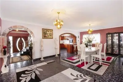 1 Noble Place, St Clair NSW 2759