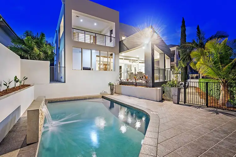 5046 Emerald Island Drive, Carrara QLD 4211