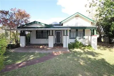 52 Mackay Street, Cootamundra NSW 2590