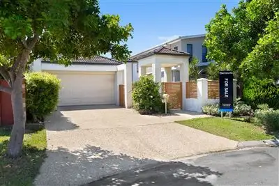 4 Kristen Court, Redcliffe QLD 4020