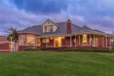 Second view of Homely house listing, 7 Camphor Close, Lysterfield VIC 3156