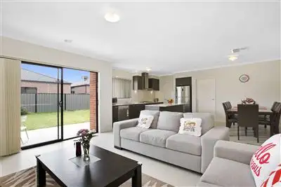Fifth view of Homely house listing, 7 Bangalay Rise, Wollert VIC 3750