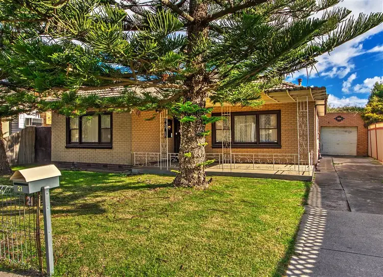 Second view of Homely house listing, 21 Neimur Avenue, Deer Park VIC 3023