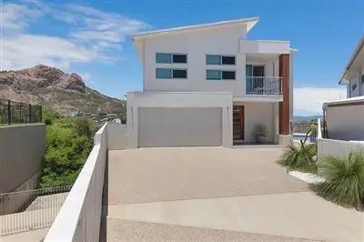 5 Panorama Court, North Ward QLD 4810